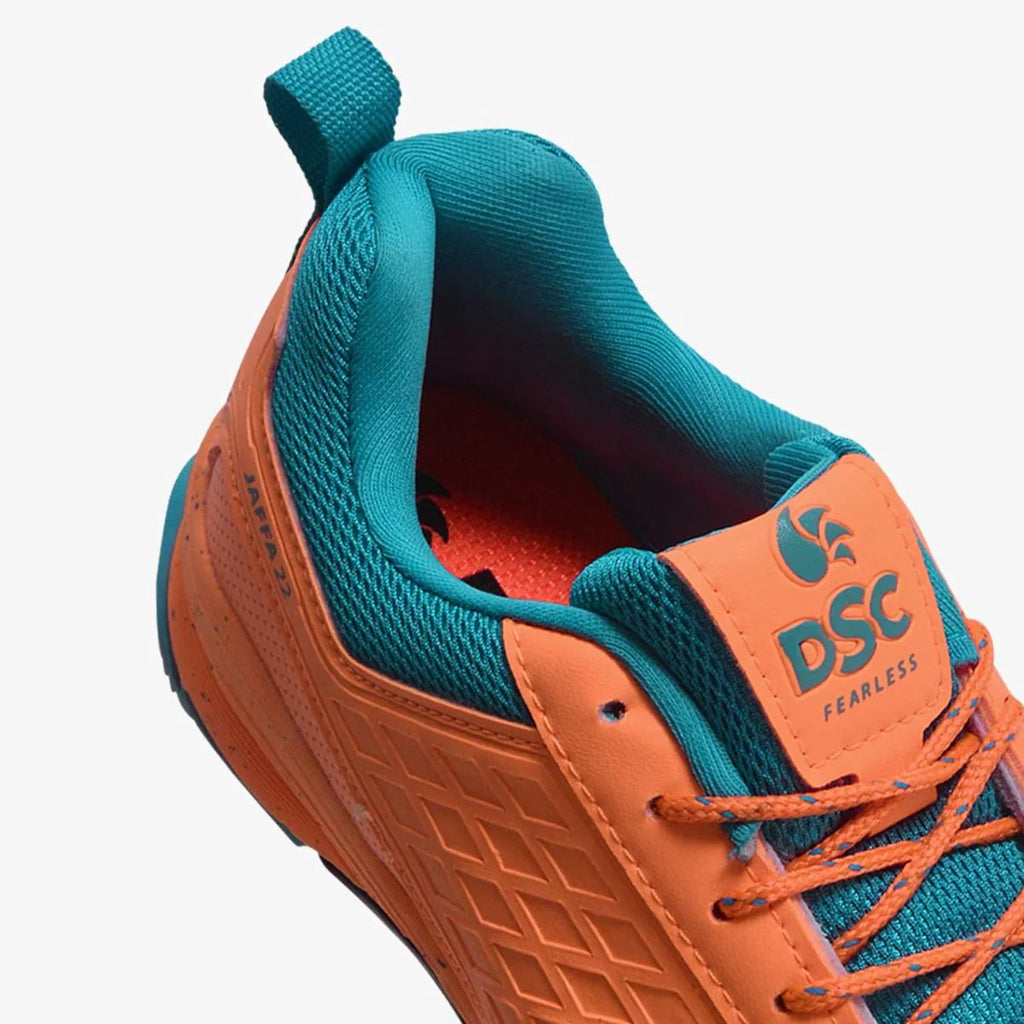 DSC Jaffa 22 Cricket Shoes Orange – Free SG RP Ecolite Batting Gloves (Right or Left Hand) — or choose another free item