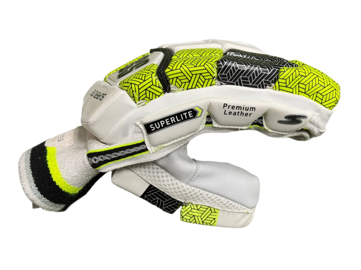 SS Superlite Cricket Batting Gloves YOUTH SMALL HAND