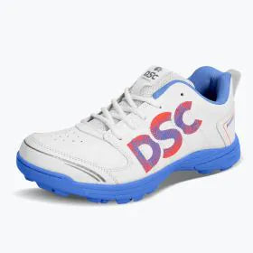 DSC Beamer X cricket shoe – front angled view with DSC branding