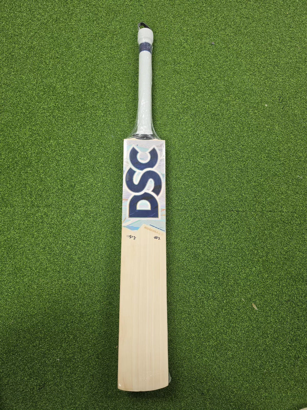 DSC Nissanka 4 0 English Willow Cricket Bat - Short Handle (SH) - Back View