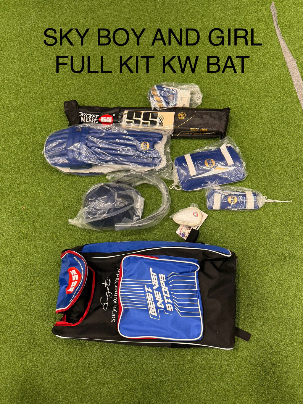 SS SKY Kashmir Willow Full Cricket Kit – JUNIOR SIZE 4 Complete Set with Bat, Pads, Gloves & Bag