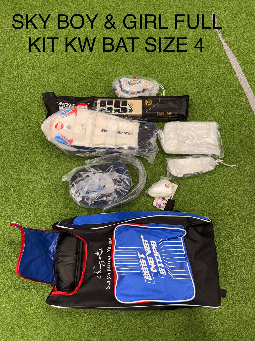 SS SKY Kashmir Willow Full Cricket Kit - JUNIOR SIZE 4 Complete Set with Bat, Pads, Gloves & Bag